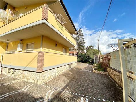 Case indipendenti in affitto scauri  Case Vacanze e appartamenti in affitto a Scauri, Italia; Cerca